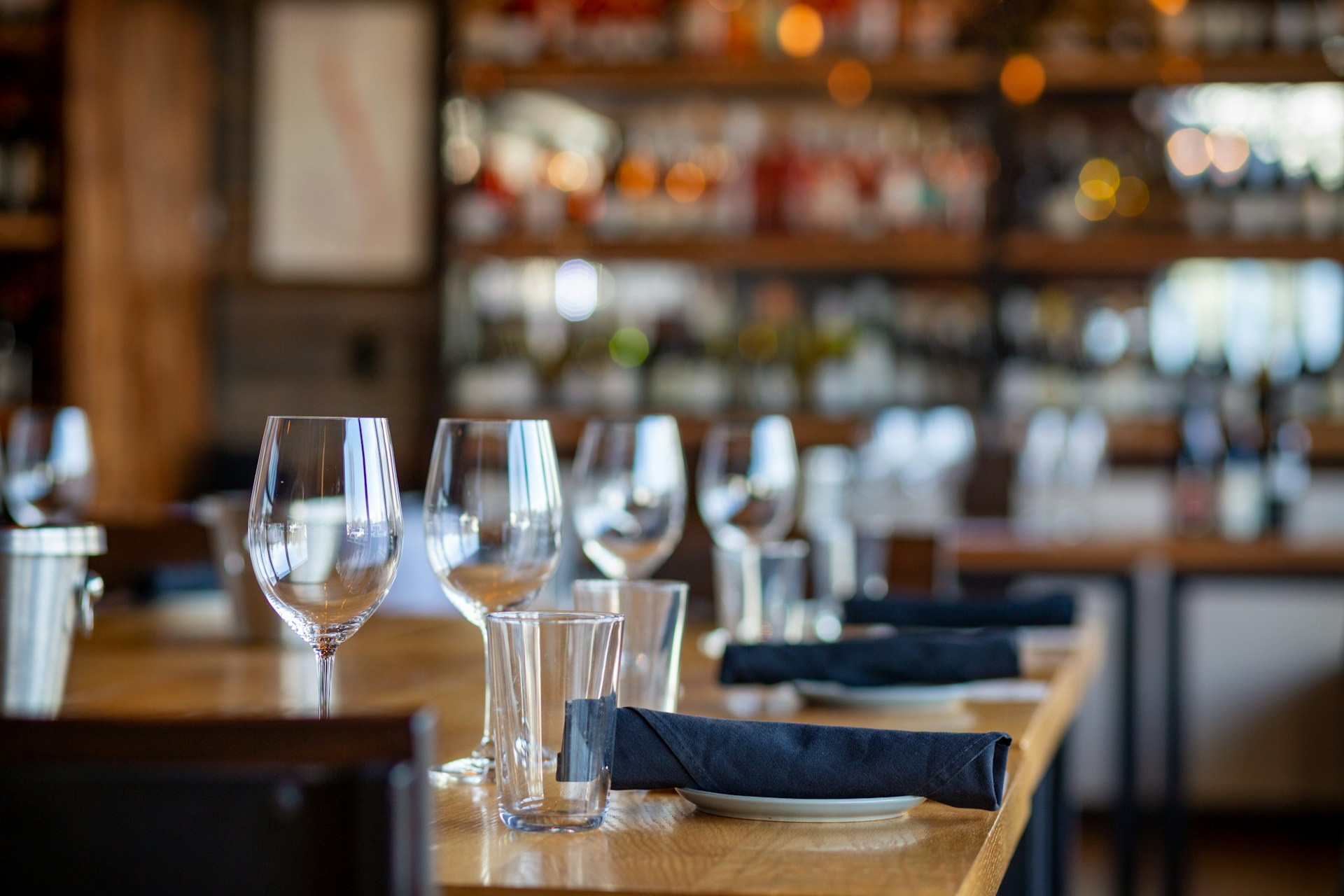eikenhouten tafel